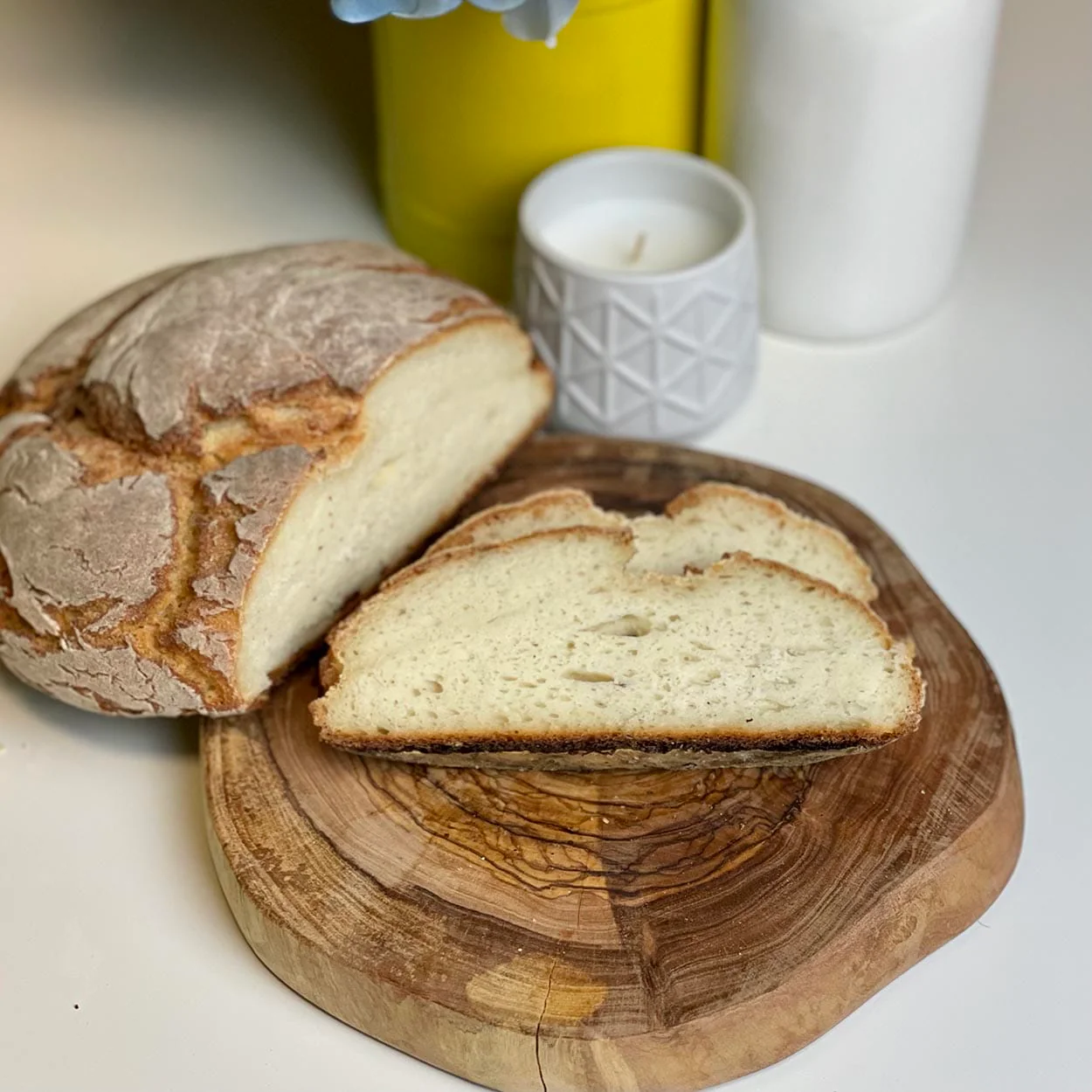 Pão de Milho (Portuguese Corn Bread)